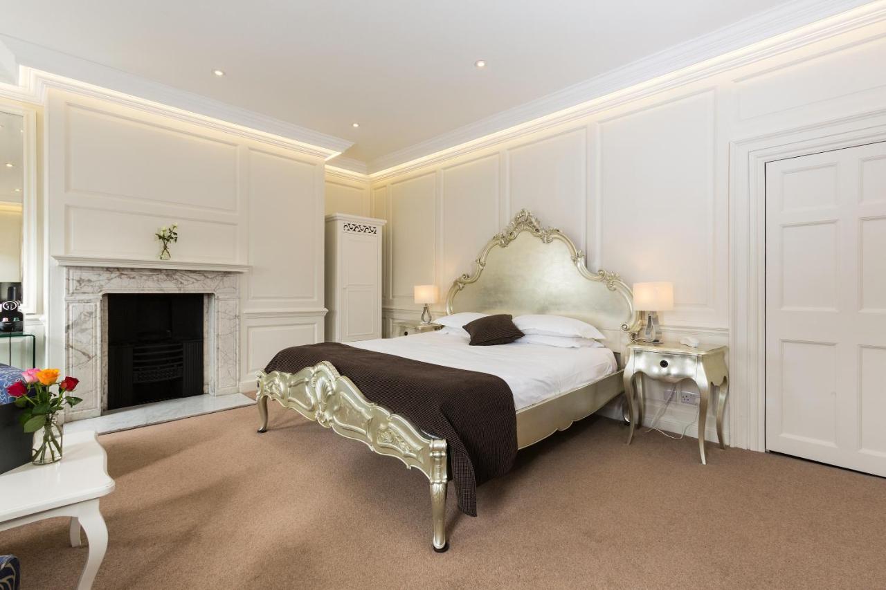 The Bell Inn Hotel Horndon-on-the-Hill Exteriér fotografie
