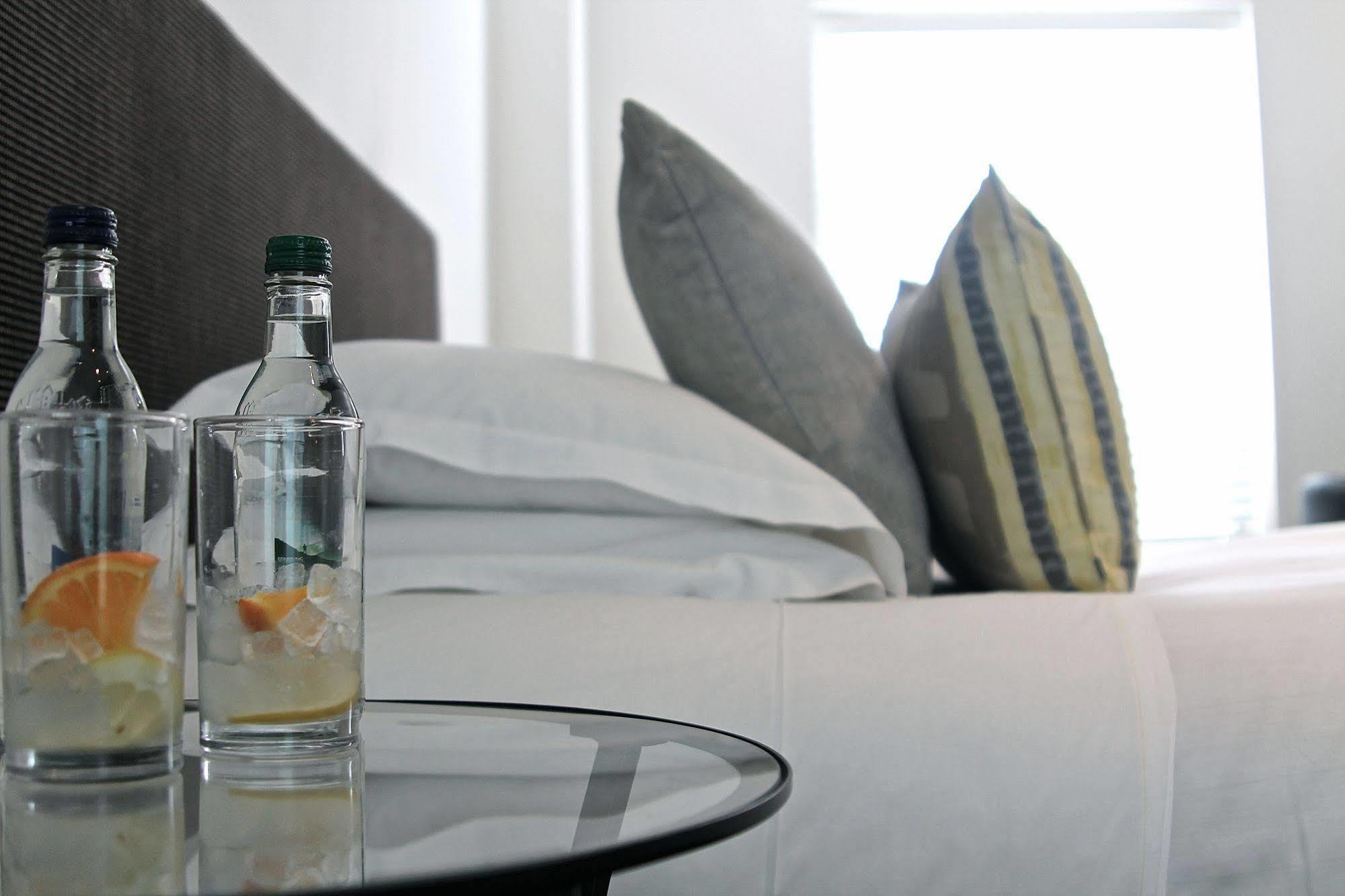 The Bell Inn Hotel Horndon-on-the-Hill Exteriér fotografie